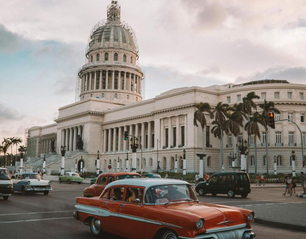 Czy warto lecieć na Kubę?
