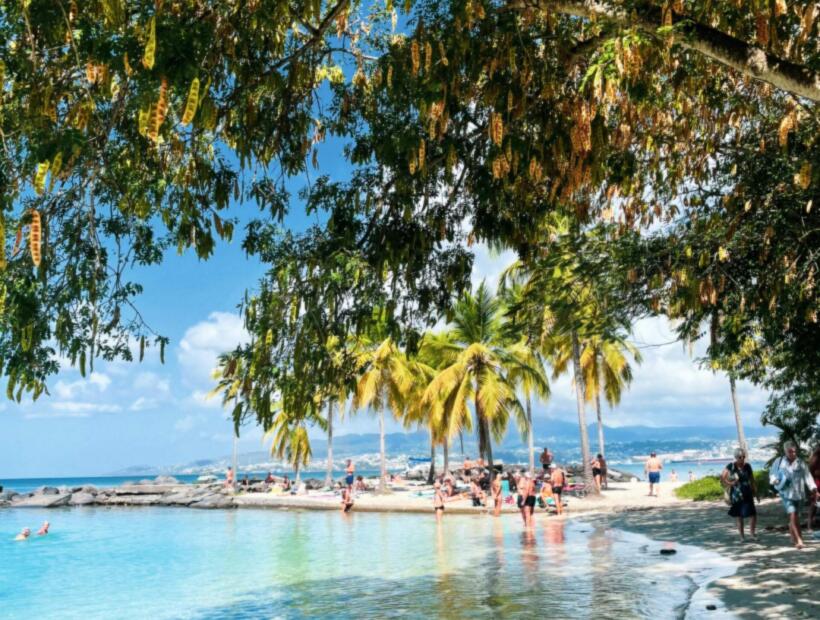 Martynika dla plażowiczów. Co proponuje?