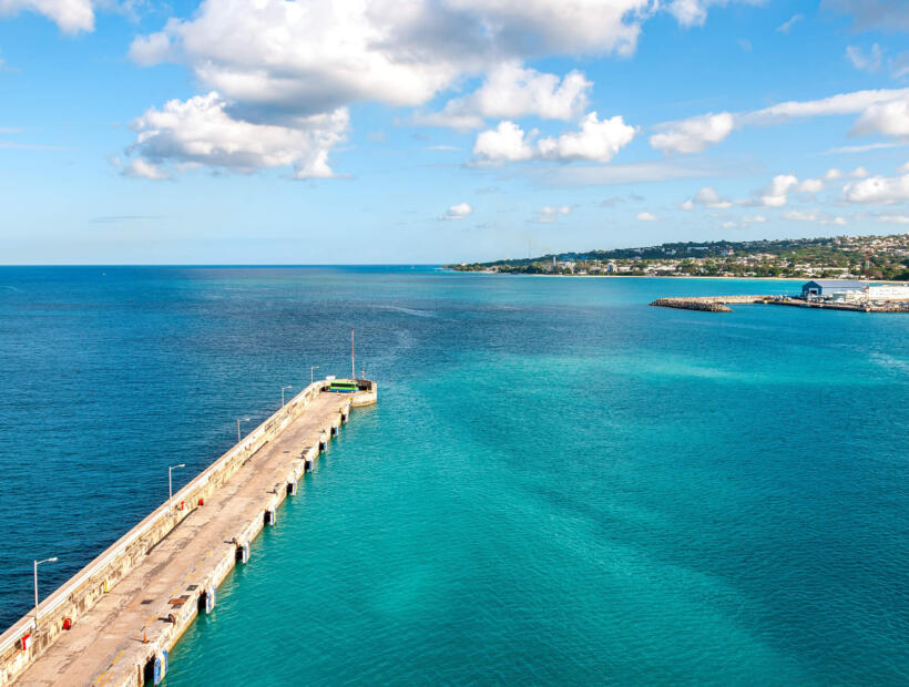 Jakie ubezpieczenie wybrać na podróż na Barbados na własną rękę