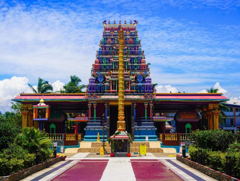 Ile trwa bezpośredni lot na Fidżi?