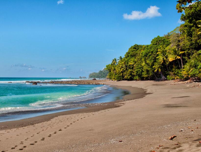 Jakie ubezpieczenie wybrać na podróż do Kostaryki na własną rękę