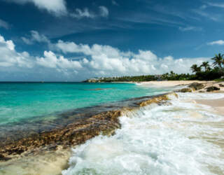 Jak długo leci się na Anguillę?