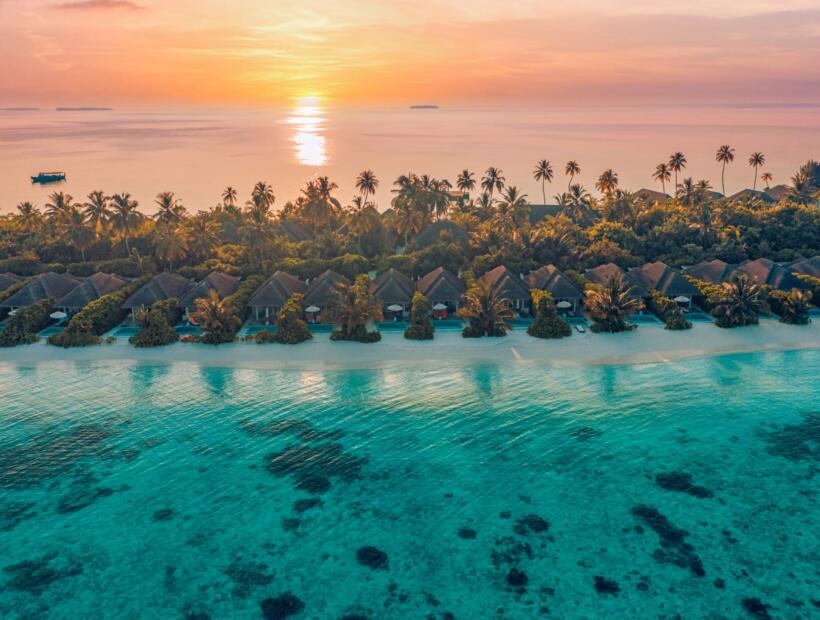 Co wpływa na długość lotu na Malediwy?