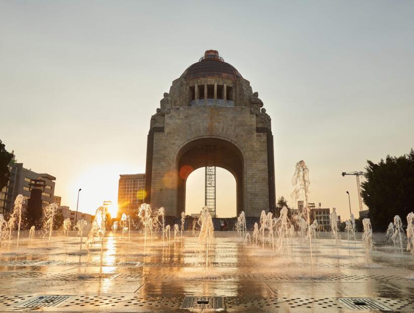 Ile trwa bezpośredni lot do Meksyku?