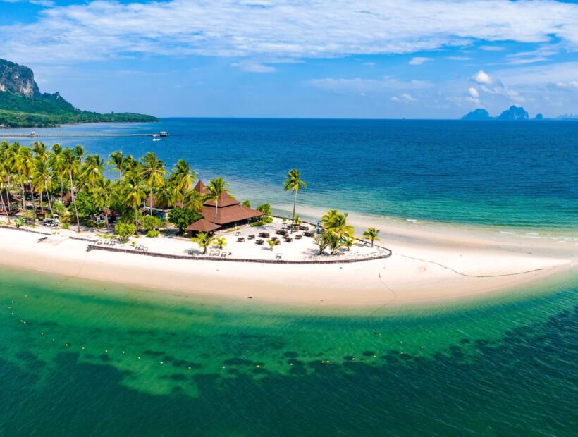 Ile trwa bezpośredni lot do Tajlandii?