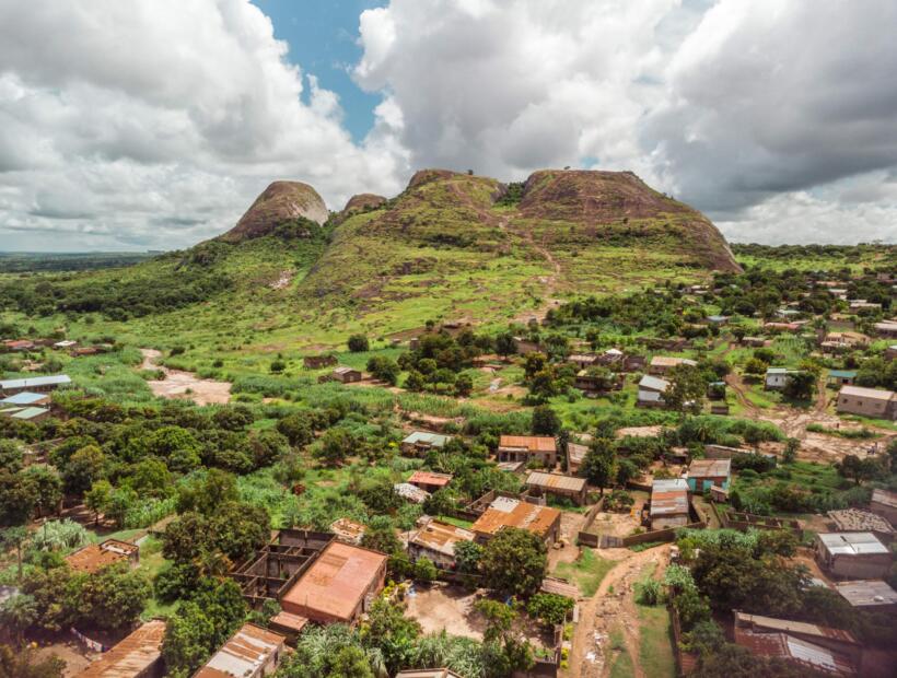 Ile trwa bezpośredni lot do Mozambiku?